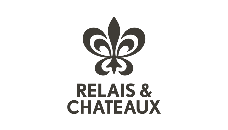 Realis & Chatuex